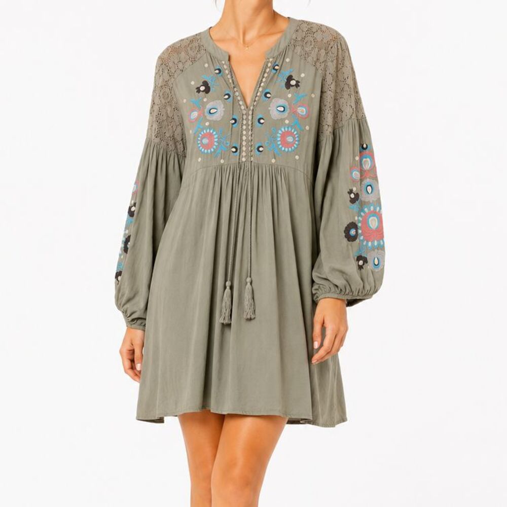 Umgee Embroidered Boho Tunic Dress Size S Sage Green Lace Peasant Balloon Sleeve